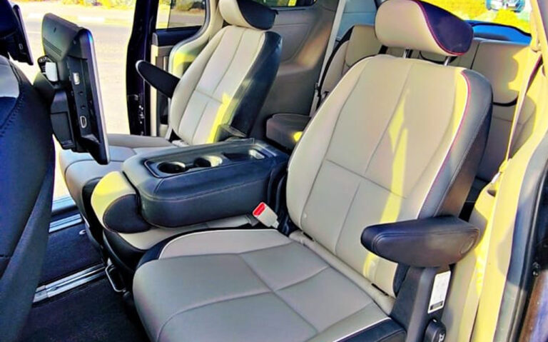 How to Rent a Minivan in Dubai?